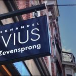 Boekhandel Livius de Zevensprong - uithangbord - 013 Straatjes Dwaalgebied Tilburg