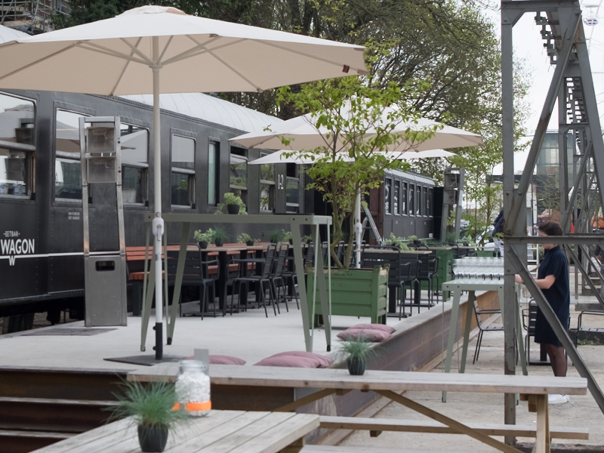 eetbar de wagon - terras perron - 013 straatjes tilburg